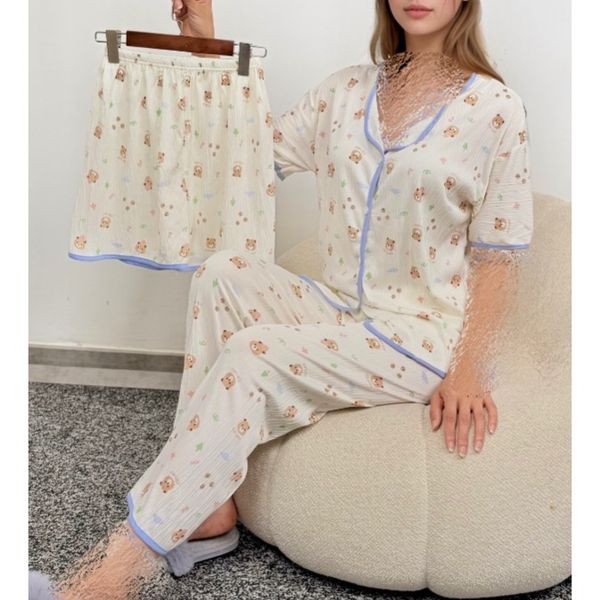 ست 3 تکه راحتی زنانه نخ کریشه شین‌دخت طرح تدی نوار آبی (بلوز دکمه‌دار، شلوار و شلوارک)