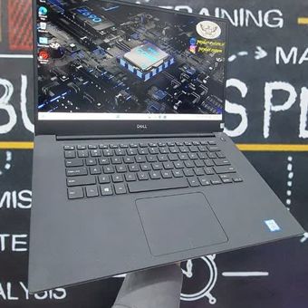 DELL Precision 5520