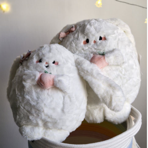 خرگوش هلو به دست (2سایز)