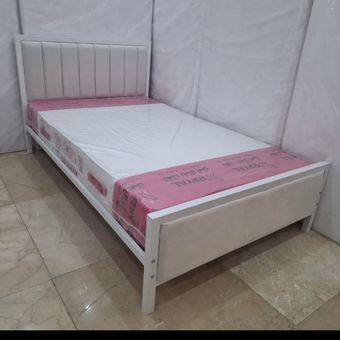 تخت یک و نیم نفره 120 سانت -کد 9835