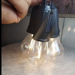 چراغ شارژی خورشیدی