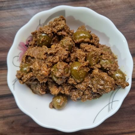 زیتون پرورده محلی با گردو مخصوص