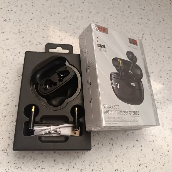 ایرپاد بلوتوثی مدل K81 با نمایشگر دیجیتال و کیفیت صدای Hi-Fi – شارژ سریع و طراحی لوکس سیاه