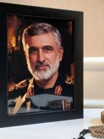 قاب عکس مشکی شهید حاجی زاده