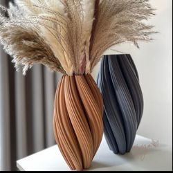 گلدان پیچ و شیار دار 174