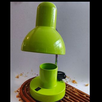 چراغ مطالعه کرونا سبز