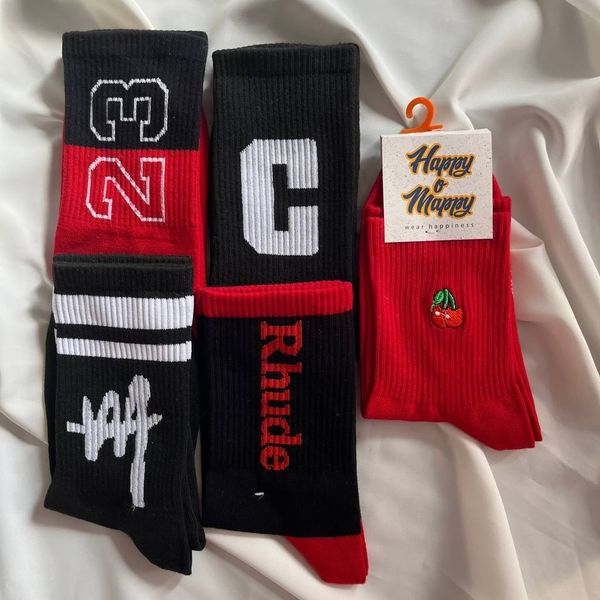 جوراب های قرمز بلک فرایدی