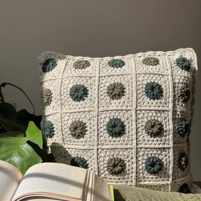 کوسن/بالشت بافتنی «خوشرو»