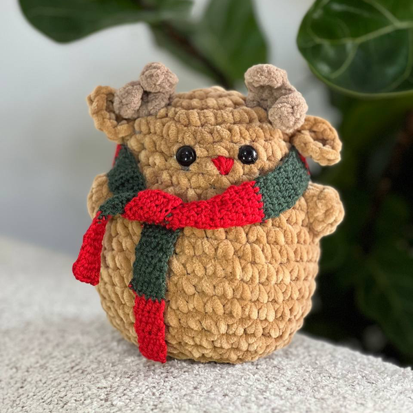 عروسک بافتنی «آییق» گوزن رازها