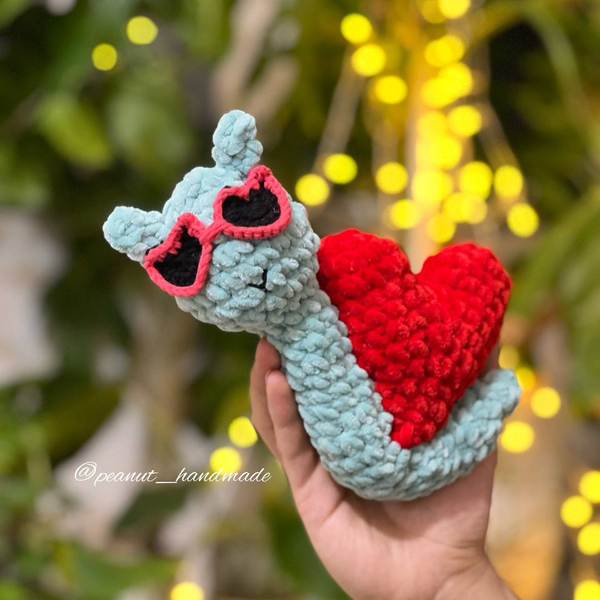 عروسک بافتنی «لووزون»