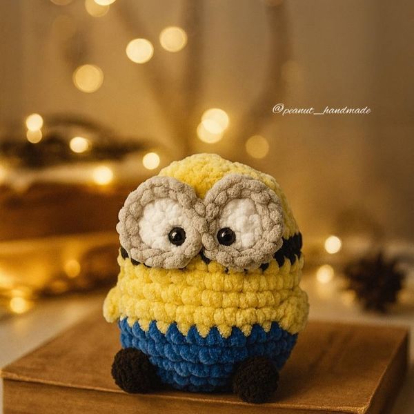 عروسک بافتنی «مینیون»