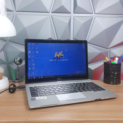 لپ‌تاپ لمسی فوجیتسو مدل Laptop FujitsuTouchScreen S935