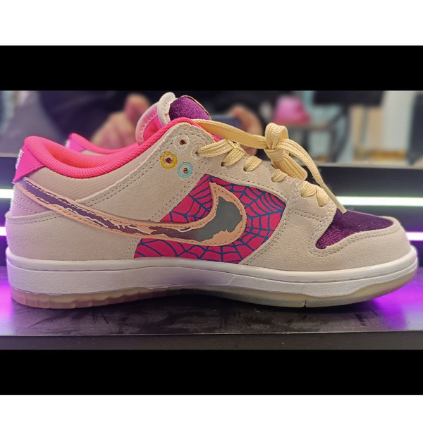 کفش nike sb dunk low pro x spider-verse(gwen stacy)