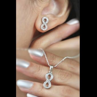 نیمست نقره ‌ بینهایت نگین دار