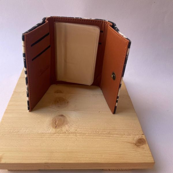 جا کارتی اسکناسی دکمه دار