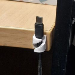 نگهدارنده و نظم‌ دهنده کابل مدل تکی