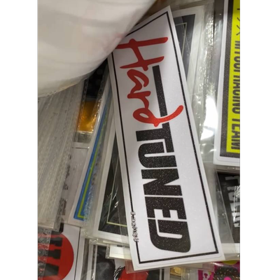 استیکر اسلپ طرح HARD TUNED اکلیلی