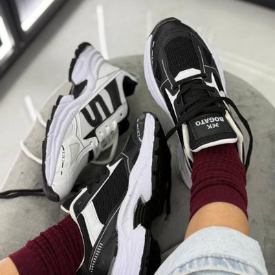 کتونی اس فشن