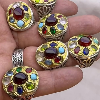 انگشتر فاخر 9 جواهری