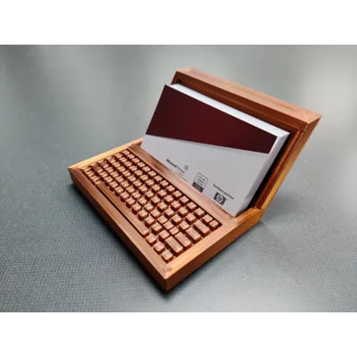 نگهدارنده کارت ویزیت طرح لپتاپ