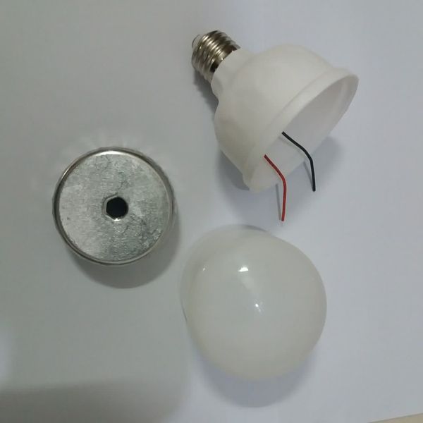 بدنه لامپ 20 وات با سر پیچ نصب شده (فروش عمده و تکی)