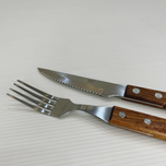 چنگال دسته چوبی