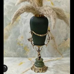 گلدان کنار سالنی پایه سنگی بانو مصری رنگ سبز