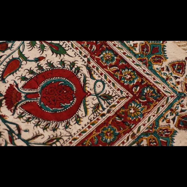 سفره قلمکار طرح گل انار