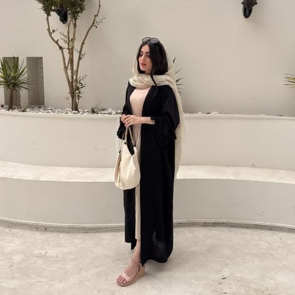 عبا دلآرا مشکی