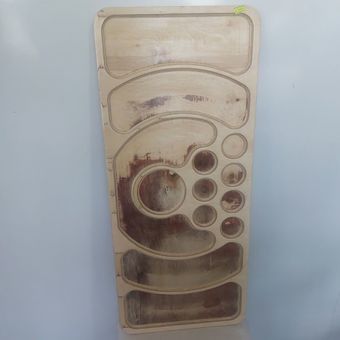 میزبار و ظرف پذیرایی