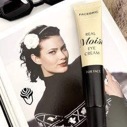 کرم دور چشم Facebric Real Moist Eye Cream + Retinol – For Face