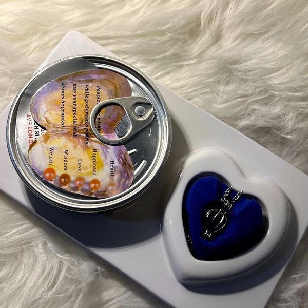 گردنبند زنانه مدل LovePearl همراه با صدف مروارید دار