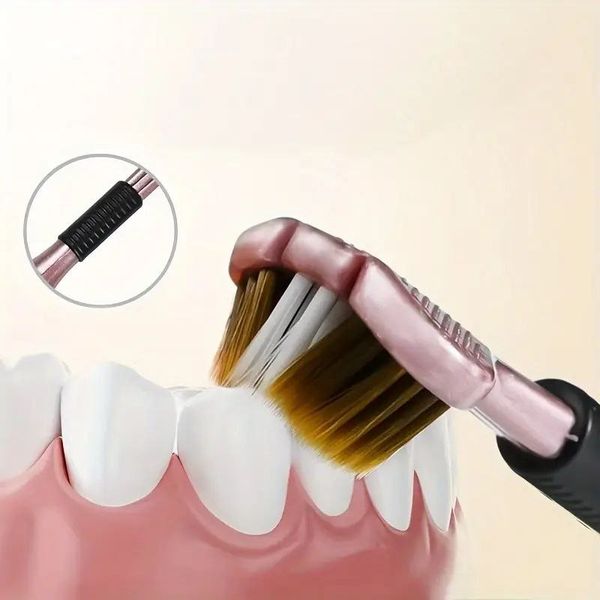 مسواک سه طرفه بزرگسالان M.A.I