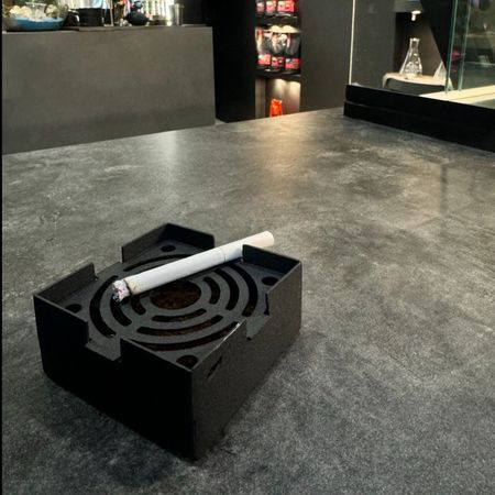 زیرسیگاری فلزی پنجره ای مشکی