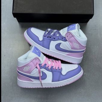 کفش کتونی زنانه ایر جردن 1 lilac pink