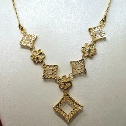 گردنبند بدون اجرت ( 7.500 گرم )