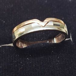 انگشتر بدون اجرت (  2.010 گرم )