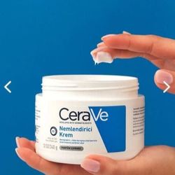 کرم آبرسان و مرطوب کننده سراوی Cerave کاسه ای پوست خشک