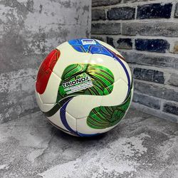 توپ فوتبال جام جهانی 2026