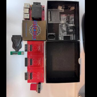 باکس ایزی جیتگ Easy Jtag به همراه اکتیو z3x pro همراه با 30 عدد کردیت (کارکرده)