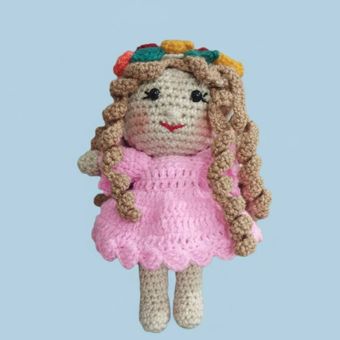 بافتنی سرکلیدی دختر مو فرفری