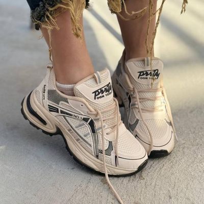 کتونی اسپرت کرم سفید helo