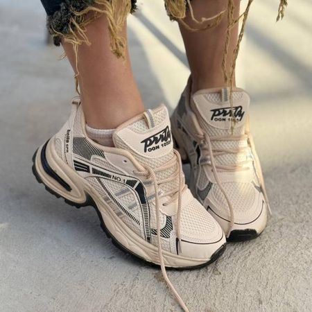 کتونی اسپرت کرم سفید helo