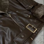 کت چرم قهوه ای داخل تدی