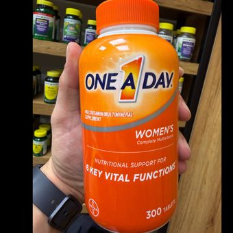 مولتی ویتامین کامل بانوان وان اِ دی (One A Day Women’s Complete Multivitamin) - بسته 300 عددی