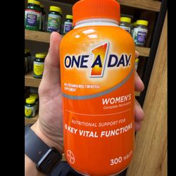 مولتی ویتامین کامل بانوان وان اِ دی (One A Day Women’s Complete Multivitamin) - بسته 300 عددی