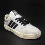 ونس آدیداس سفید سه خط