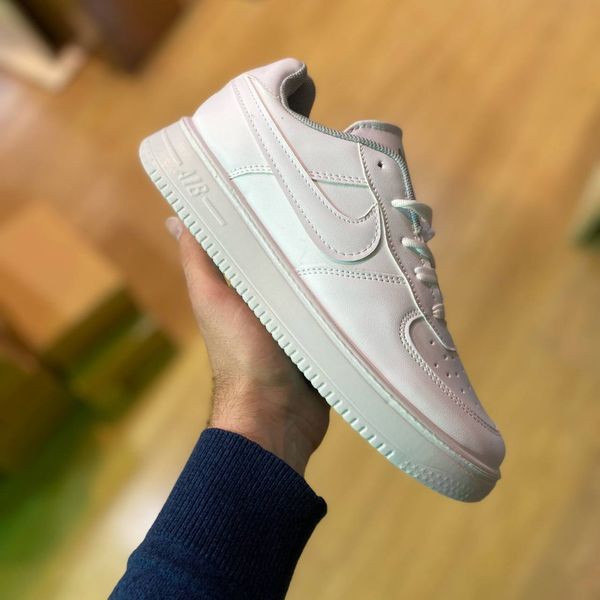 نایک ایرفورس سفید