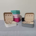 جعبه جواهر سفری مربع