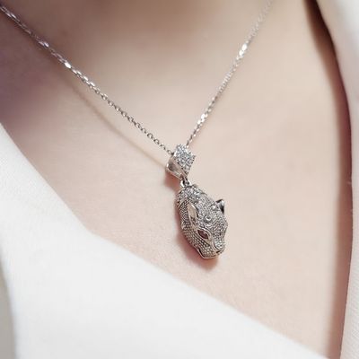 مدال نقره زنانه کد 2